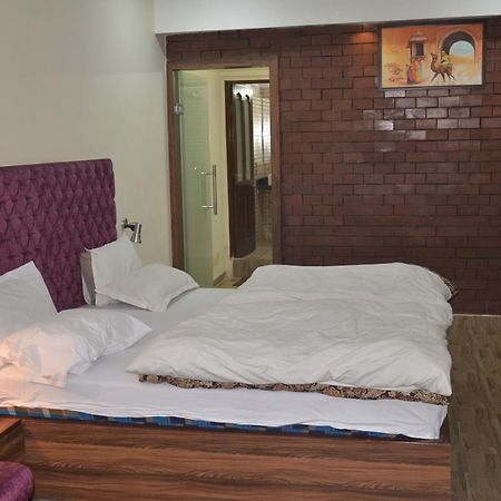 Hotel Khajuraho Regency Bhopal Exteriör bild